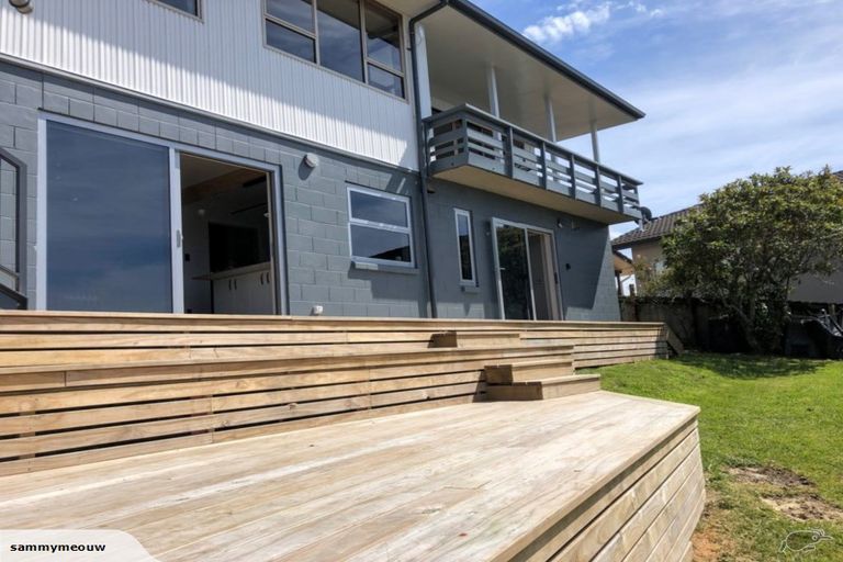 Photo of property in 12 Tairua Heights, Tairua, 3508