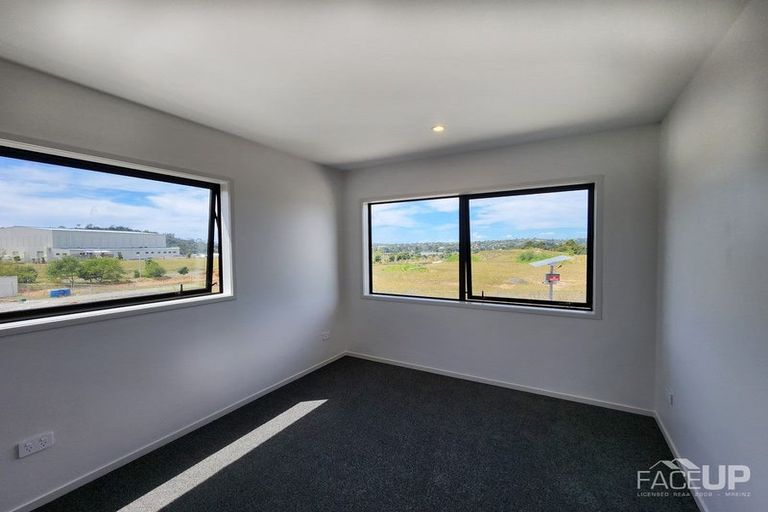 Photo of property in 10 Vasi Drive, Hobsonville, Auckland, 0616