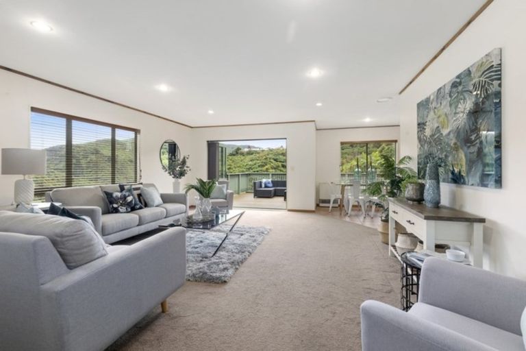 Photo of property in 16 Haast Close, Kelson, Lower Hutt, 5010