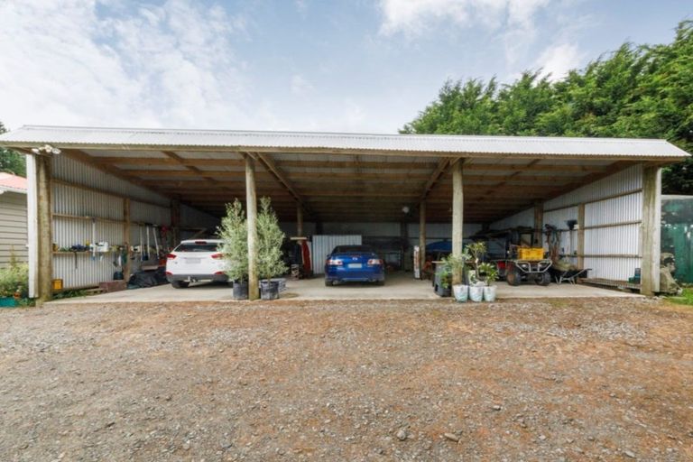 Photo of property in 104 Harrison Hill Road, Aokautere, Palmerston North, 4471