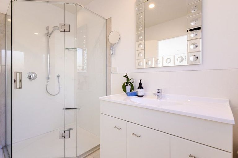 Photo of property in 8 Leanne Way, Waikanae Beach, Waikanae, 5036