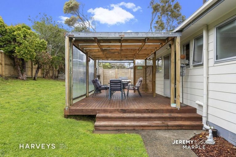Photo of property in 12 Pimento Place, New Lynn, Auckland, 0600