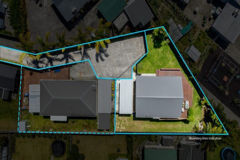 Photo of property in 1/5 Compton Street, Hillcrest, Auckland, 0627