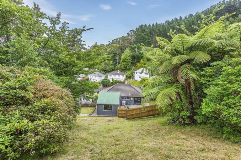 Photo of property in 14 Greer Crescent, Tawa, Wellington, 5028
