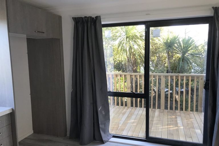 Photo of property in 38 Tree View Avenue, Glenfield, Auckland, 0629