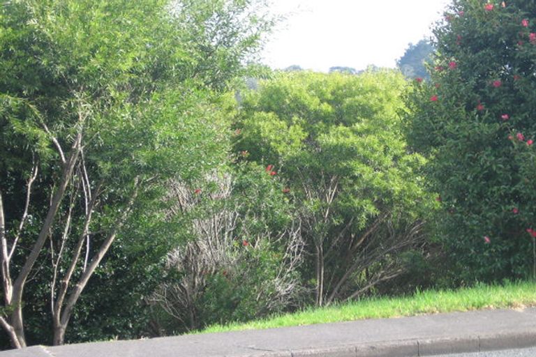 Photo of property in 1/198 Don Buck Road, Massey, Auckland, 0614