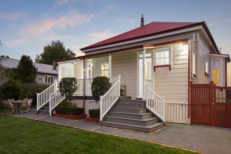 Photo of property in 46 Prospect Terrace, Pukekohe, 2120