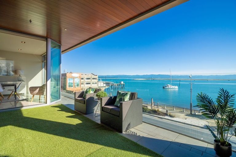 Photo of property in Quay Apartments, 104/283 Wakefield Quay, Stepneyville, Nelson, 7010