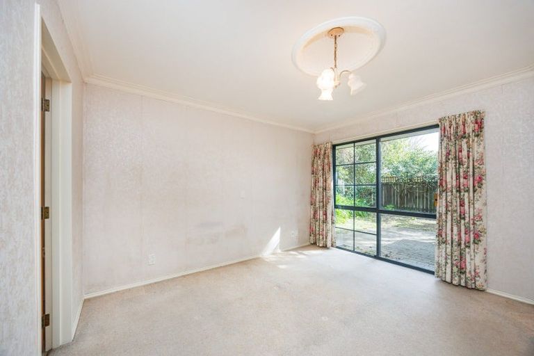 Photo of property in 2 Marne Street, Hokowhitu, Palmerston North, 4410
