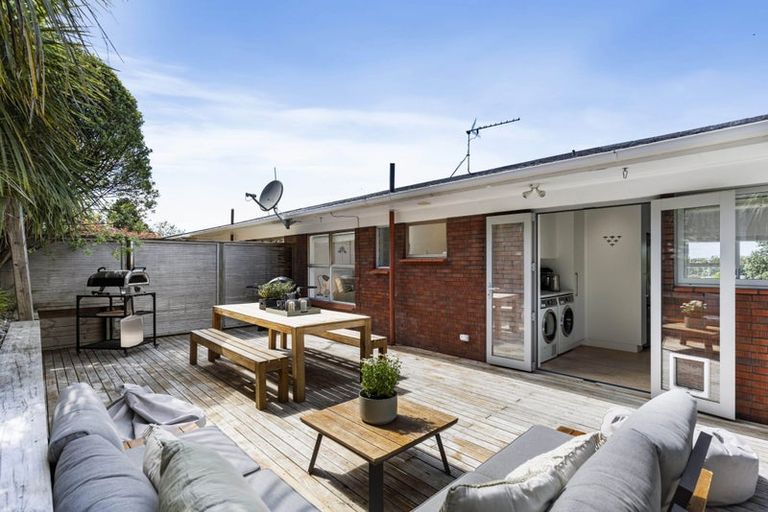 Photo of property in 1/113 Monarch Avenue, Hillcrest, Auckland, 0627