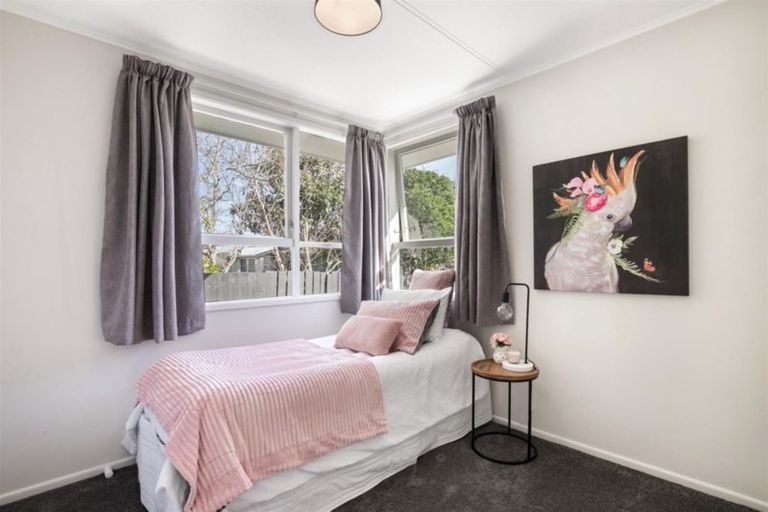 Photo of property in 5 Sutton Avenue, Mangere East, Auckland, 2024