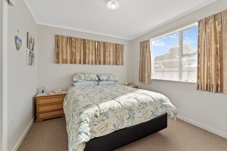 Photo of property in 6 Yates Street, Otaki Beach, Otaki, 5512