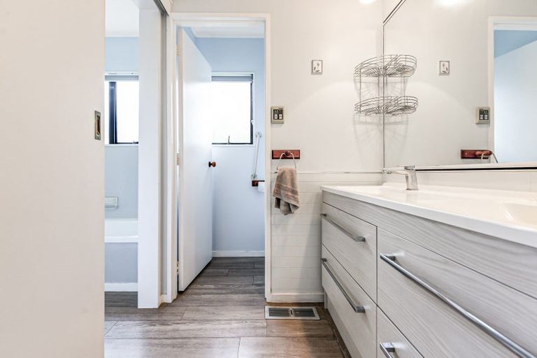 Photo of property in 77 Endeavour Avenue, Flagstaff, Hamilton, 3210