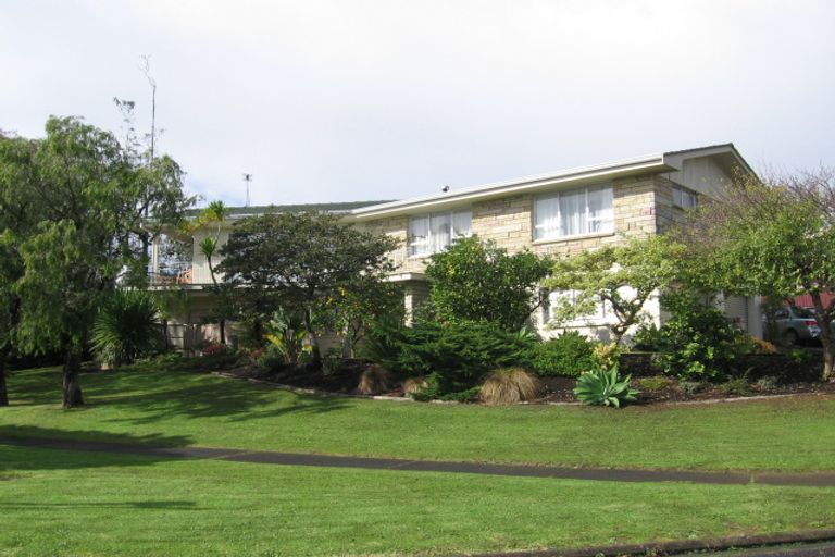 Photo of property in 2 Tercel Place, Sunnyhills, Auckland, 2010