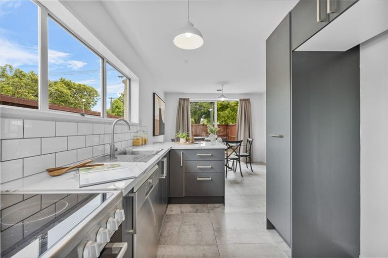 Photo of property in 70 Cutts Road, Russley, Christchurch, 8042