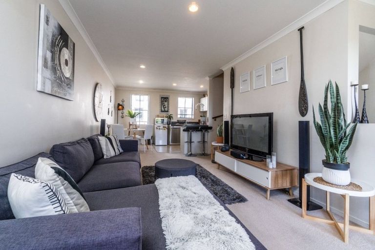 Photo of property in 11/97b Mokoia Road, Birkenhead, Auckland, 0626