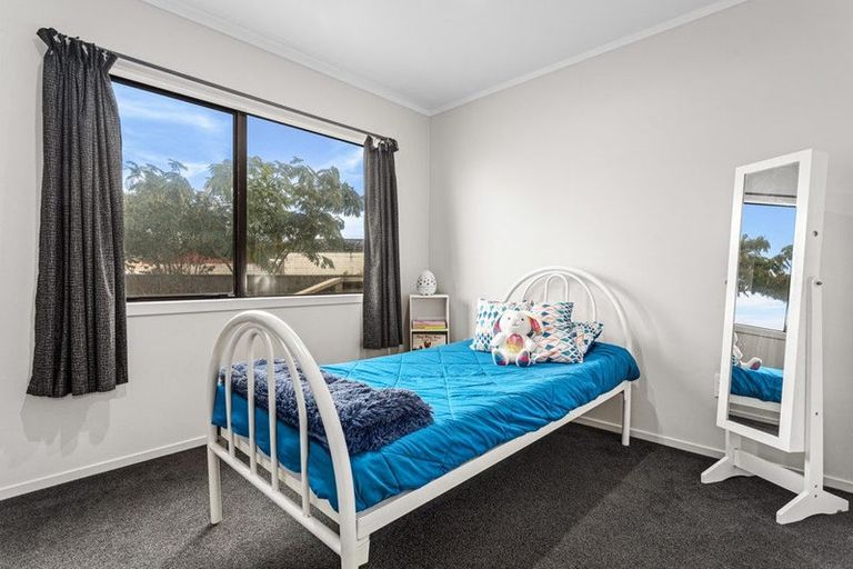 Photo of property in 17 Tawhara Place, Edgecumbe, 3120