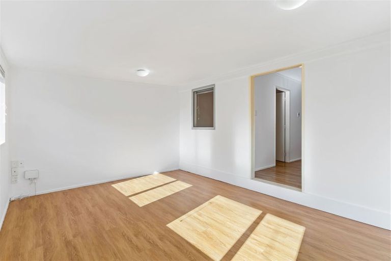 Photo of property in 1/330 Bucklands Beach Road, Bucklands Beach, Auckland, 2012