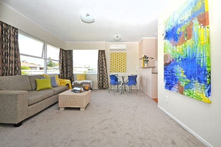Photo of property in 2/5 Edward Avenue, Otara, Auckland, 2023