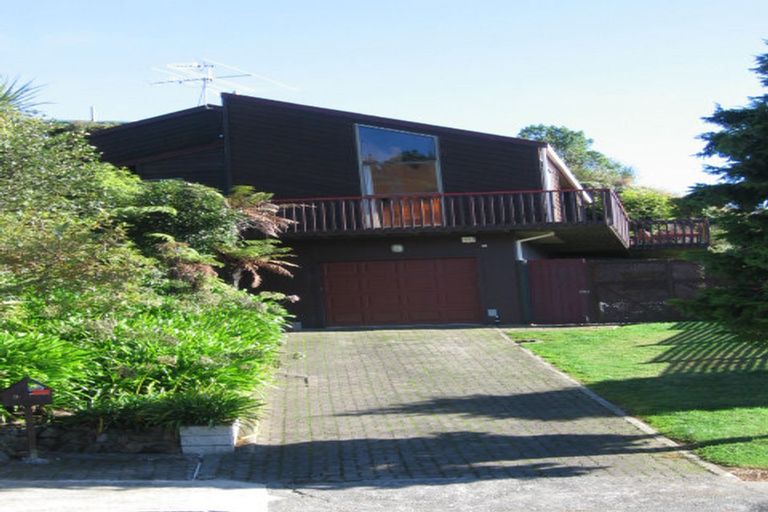 Photo of property in 9 Bushland Grove, Paparangi, Wellington, 6037