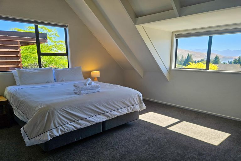 Photo of property in 4 Hamilton Drive, Lake Tekapo, 7999