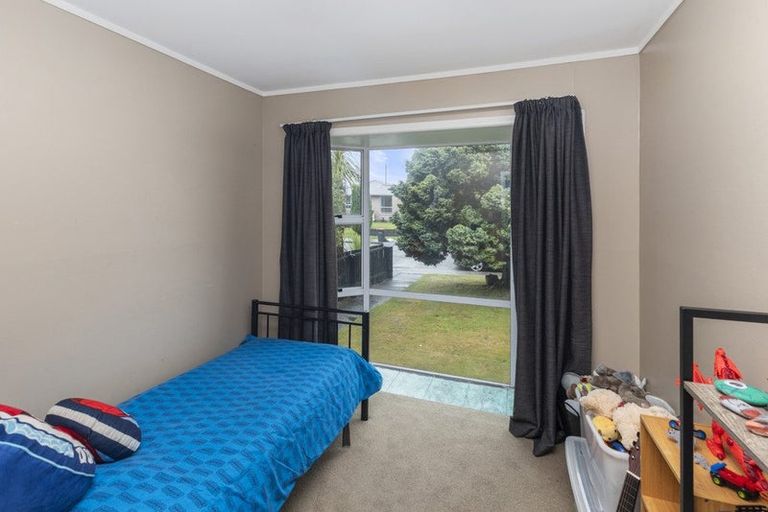 Photo of property in 3 Oriana Crescent, Hornby, Christchurch, 8042