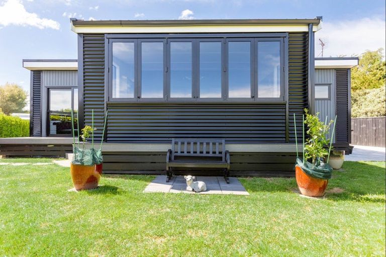 Photo of property in 111 Grey Street, Woodville, 4920