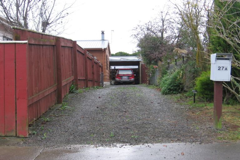 Photo of property in 27 Mcleavey Drive, Kelvin Grove, Palmerston North, 4414
