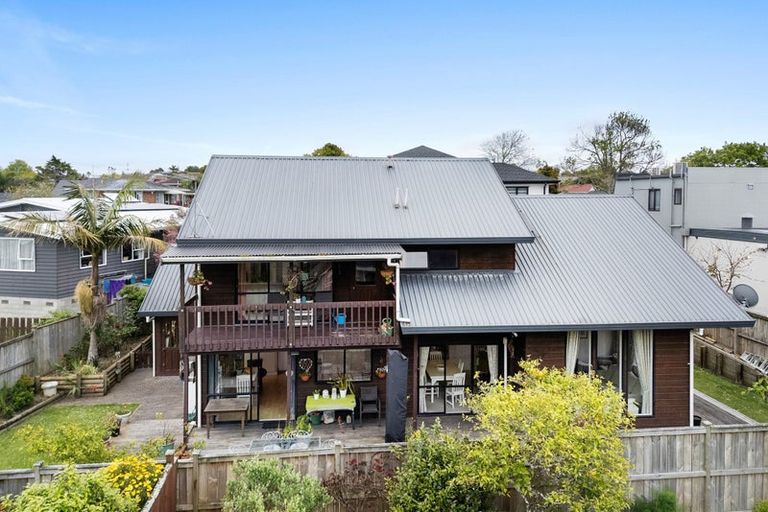 Photo of property in 91 Meadway, Sunnyhills, Auckland, 2010