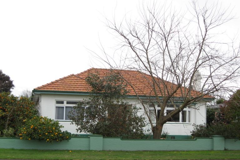 Photo of property in 217 Saint Leonards Avenue, Saint Leonards, Hastings, 4120