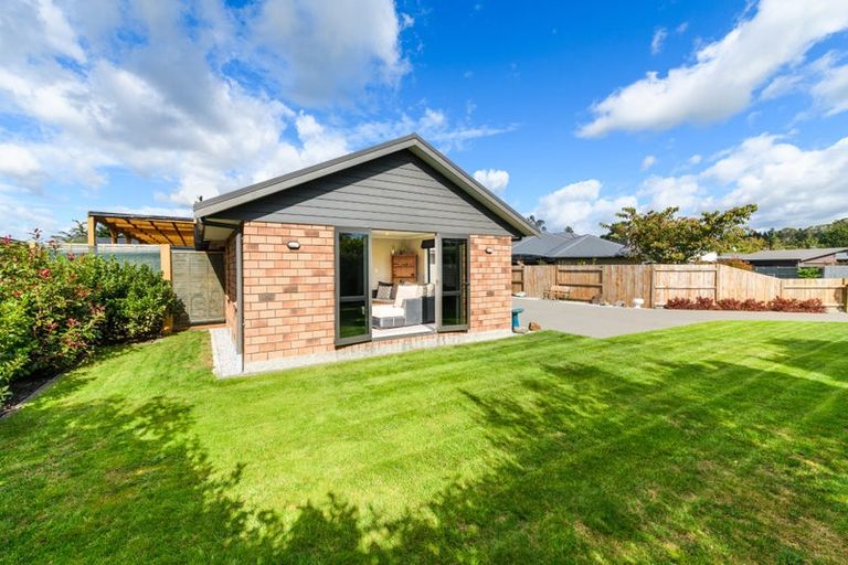 Photo of property in 21 Millbrook Place, Ashhurst, 4810