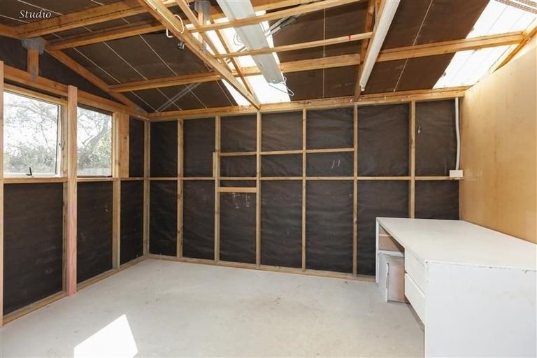 Photo of property in 67 Ngaio Road, Waikanae, 5036