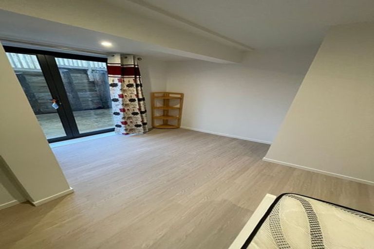 Photo of property in 232a Sunset Road, Windsor Park, Auckland, 0632