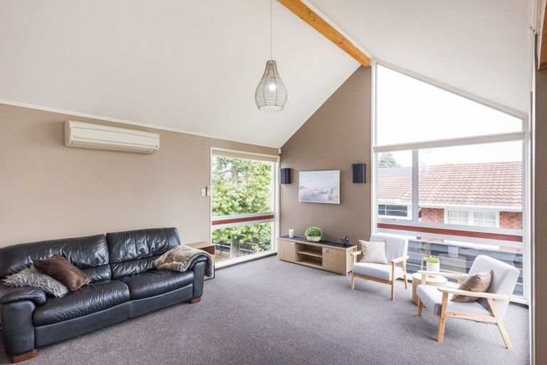 Photo of property in 29 Montgomery Terrace, Hokowhitu, Palmerston North, 4410