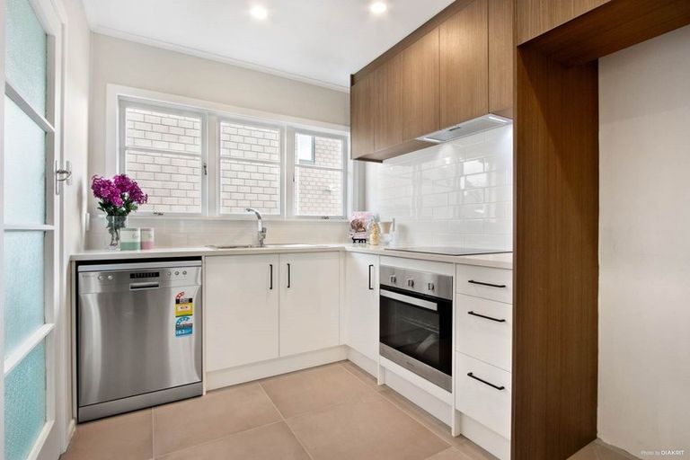 Photo of property in 6b Mckean Avenue, Manurewa, Auckland, 2102