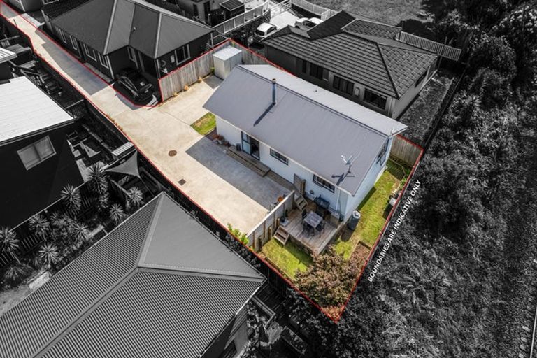 Photo of property in 7d Collingwood Road, Waiuku, 2123