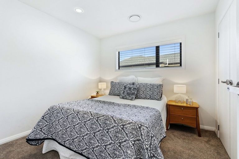 Photo of property in 40 Bounty Road, Long Bay, Auckland, 0630