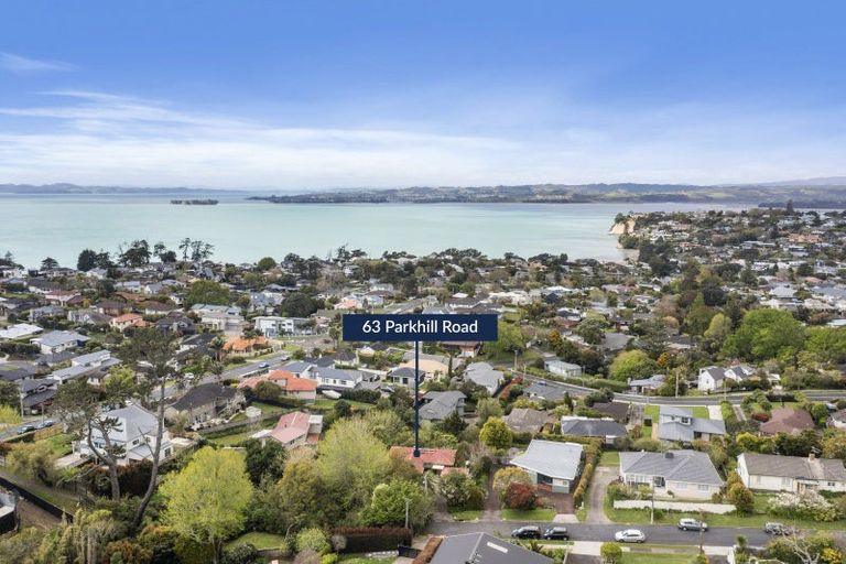 Photo of property in 63 Parkhill Road, Mellons Bay, Auckland, 2014