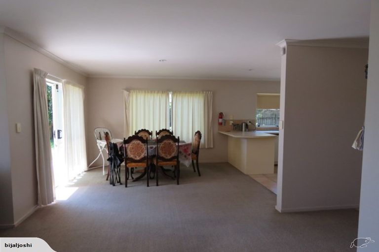 Photo of property in 8a Sandspit Road, Waiuku, 2123