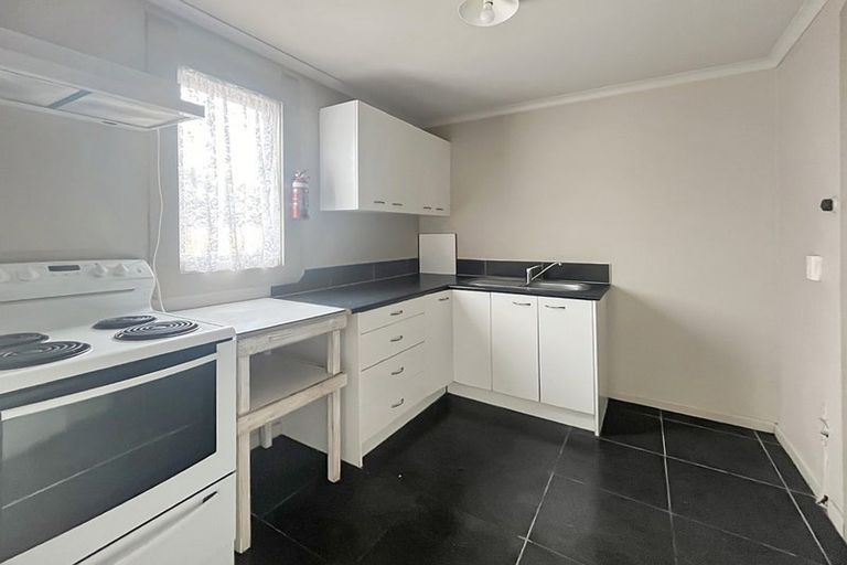 Photo of property in 516 Tremaine Avenue, Takaro, Palmerston North, 4410