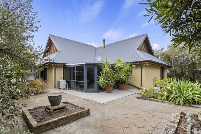 Photo of property in 43 Pembertons Road, Sefton, 7477