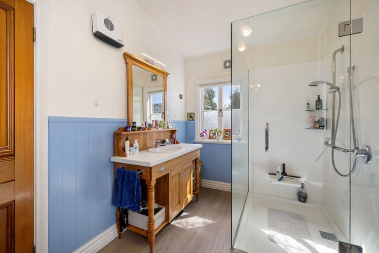 Photo of property in 112 Birdwood Avenue, Beckenham, Christchurch, 8023