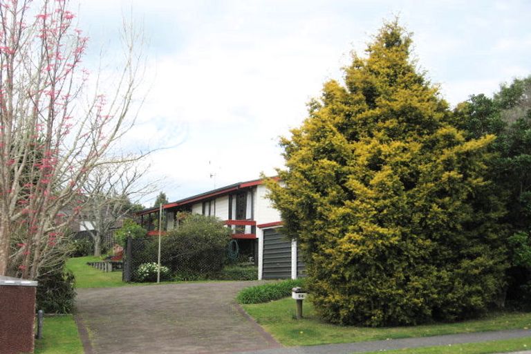 Photo of property in 58 Resolution Road, Welcome Bay, Tauranga, 3112