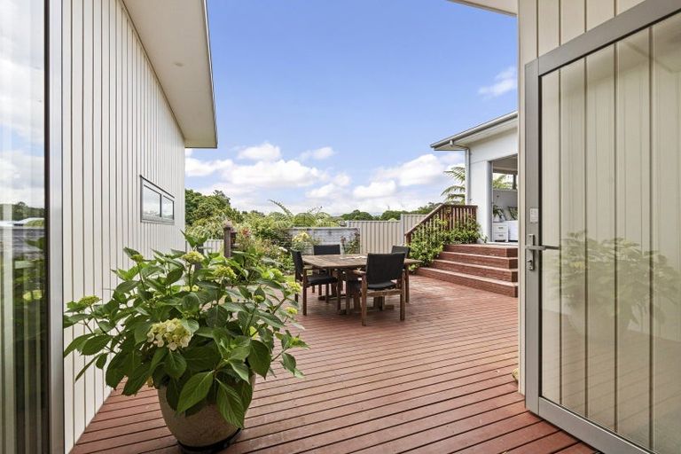 Photo of property in 2 Fern Lane, Whalers Gate, New Plymouth, 4310