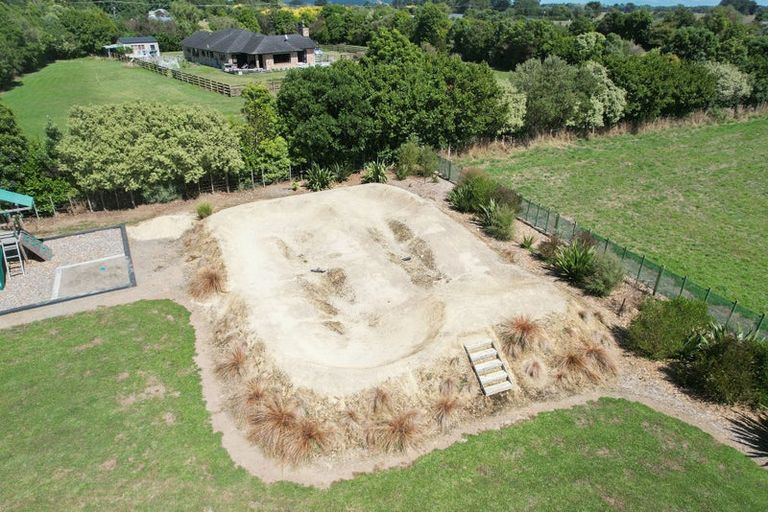 Photo of property in 18 Oriwa Lane, Levin, 5571