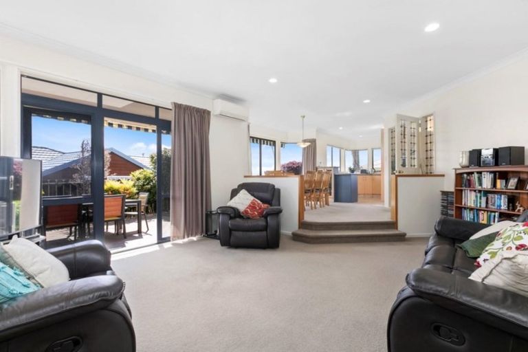 Photo of property in 22 Rochester Place, Bethlehem, Tauranga, 3110