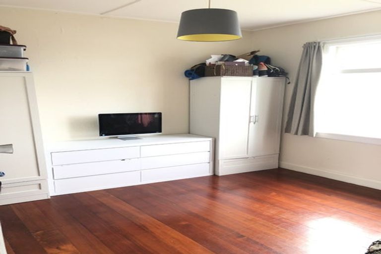 Photo of property in 7 Charlotte Avenue, Brooklyn, Wellington, 6021