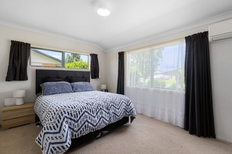 Photo of property in 34 Catalina Drive, Melville, Hamilton, 3206