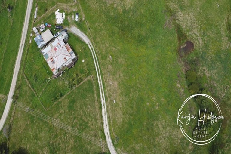 Photo of property in 184 Paparoa Station Road, Paparoa, 0571
