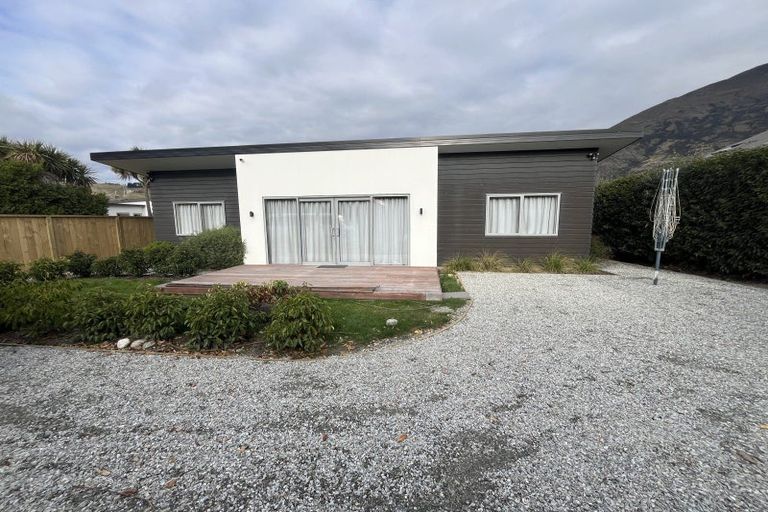 Photo of property in 8 Sylvan Street, Lake Hayes, Queenstown, 9304